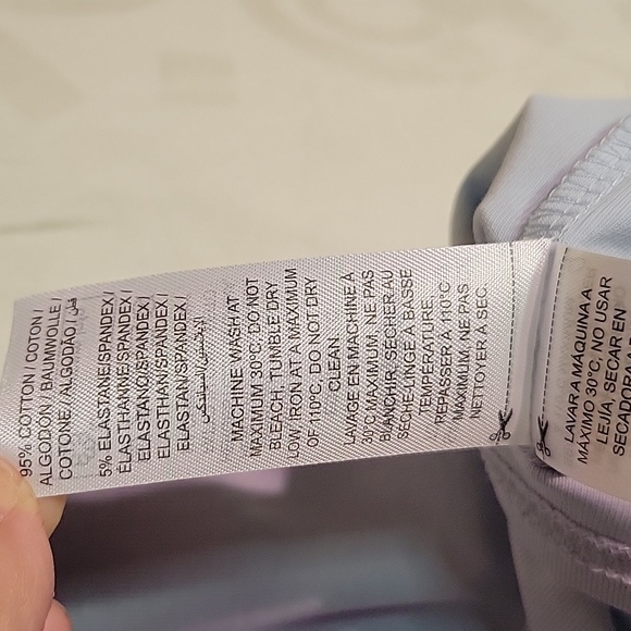 NWOT Edikted Light Blue Graphic Tee - Picture 5 of 6